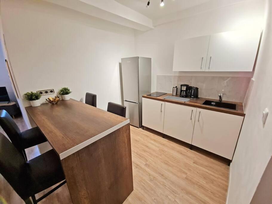Gregbnb - T2 Design 43M2 - Toulon Est - Wifi Fibre - N2 Экстерьер фото